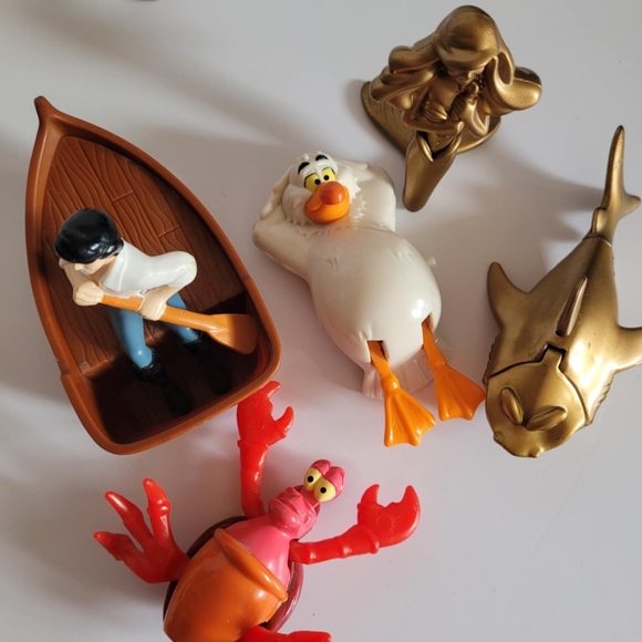 Vintage 90's Lot of MINI Disney Vinyl Toys from McDonald's Plastic - Picture 4 of 5